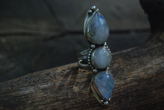 Triple point gypsy ring