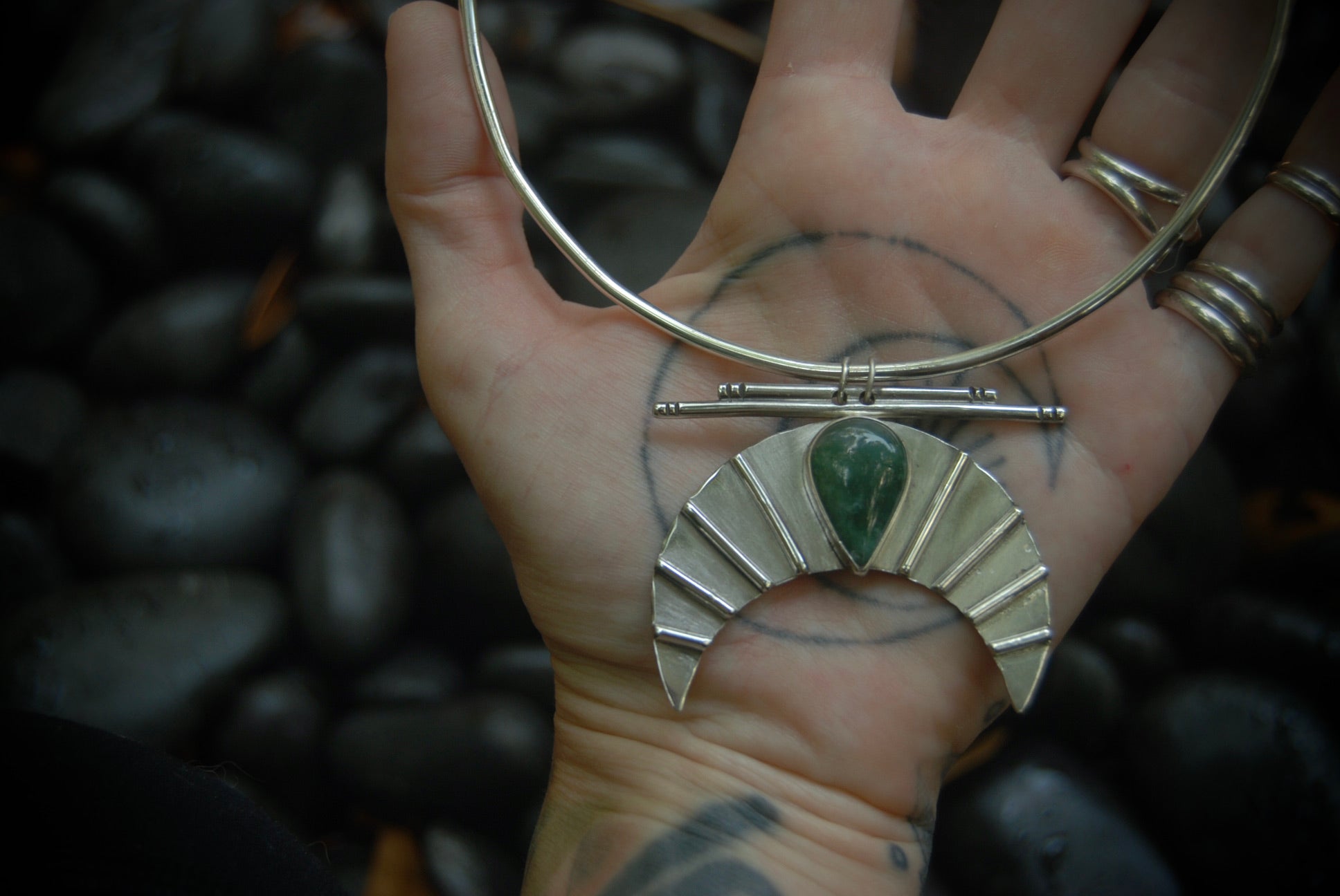 Moss Agate Moon Neck Ring