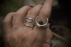 Horned Moon Ring sz-6