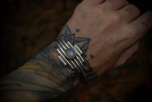 Horizon Cuff