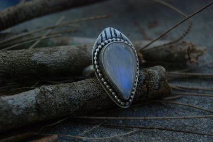 SIREN- Angelic direction ring