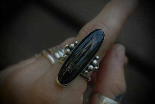 Long Onyx Ring sz-7.5