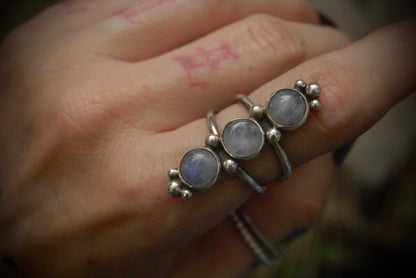 Triple Moon Ring sz- 6