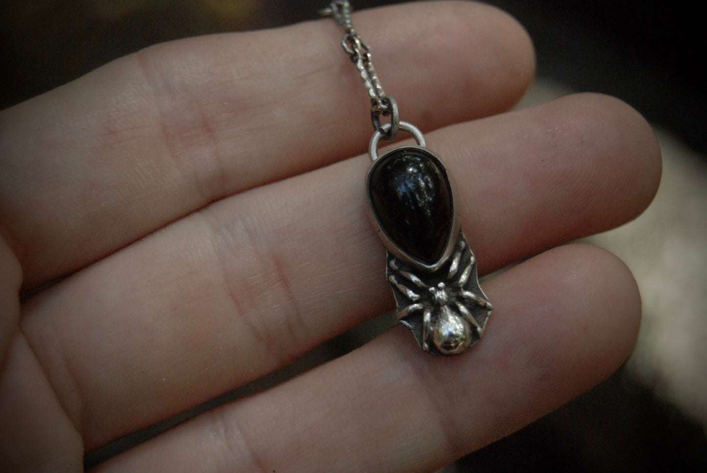 spider choker