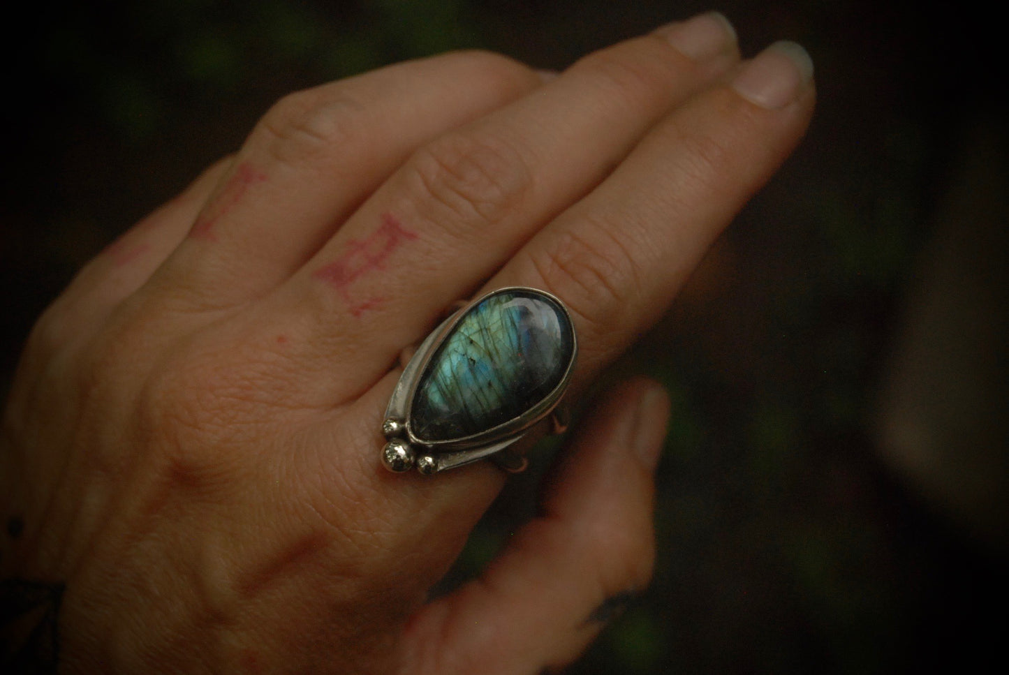 Teardrop Lab Ring sz-9
