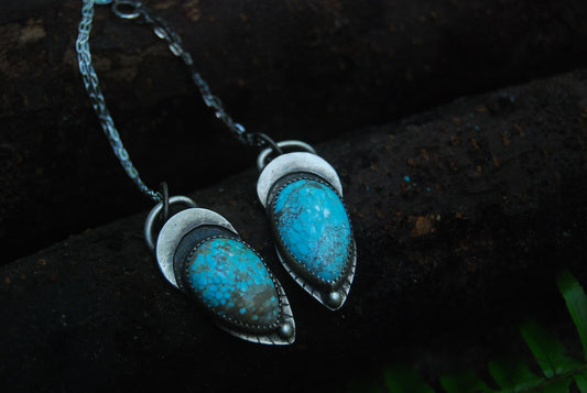 Moon sisters (one left)