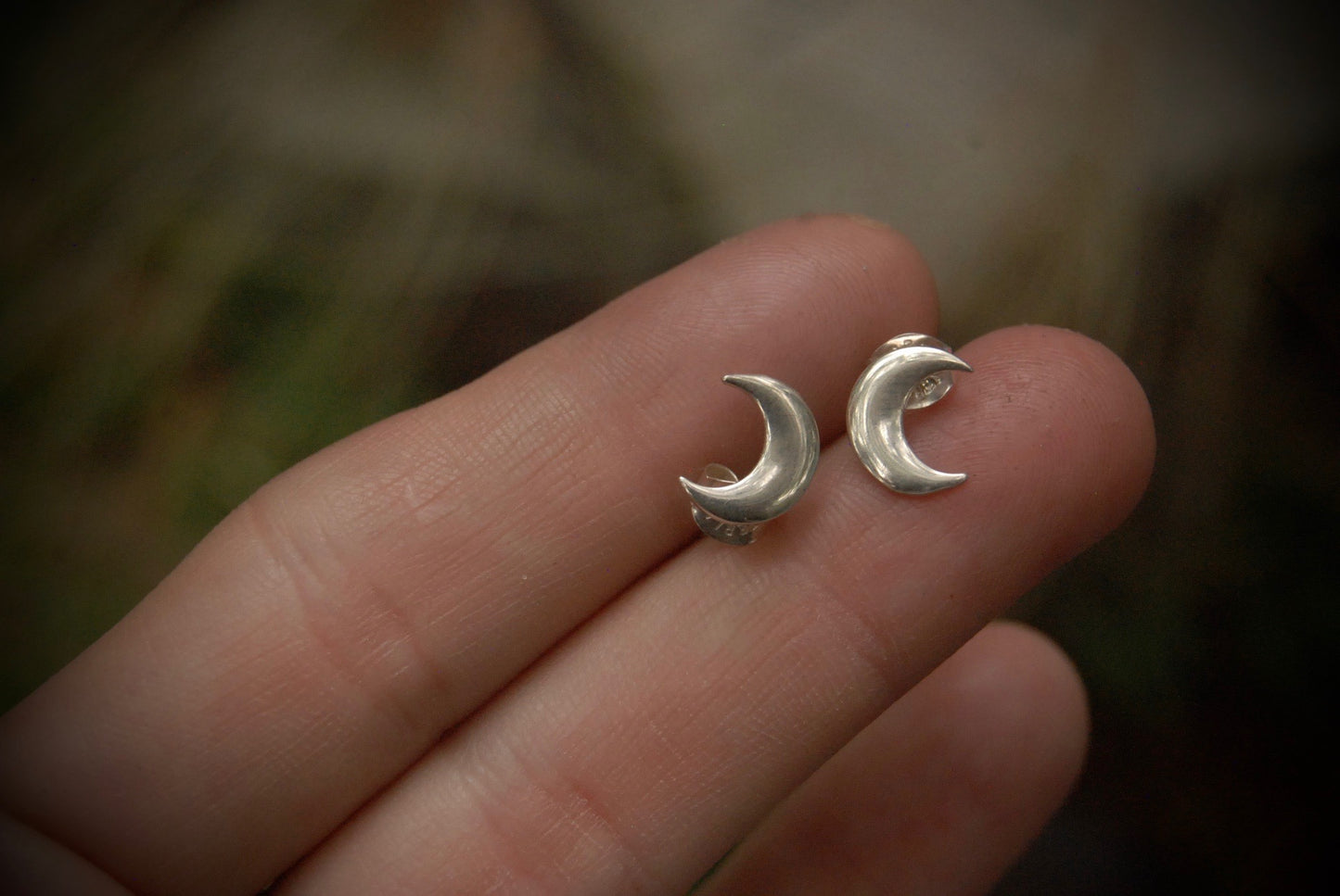 Moon Studs