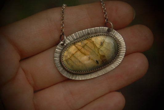 Oval Labradorite Necklace