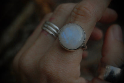 Simple Moonstone Ring sz-8